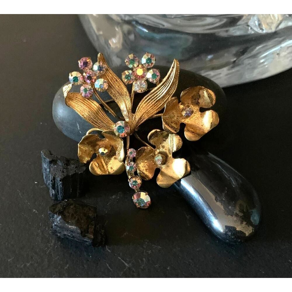 Made in Austria Gorgeous Flower brooch with AB Crystals, Vintage